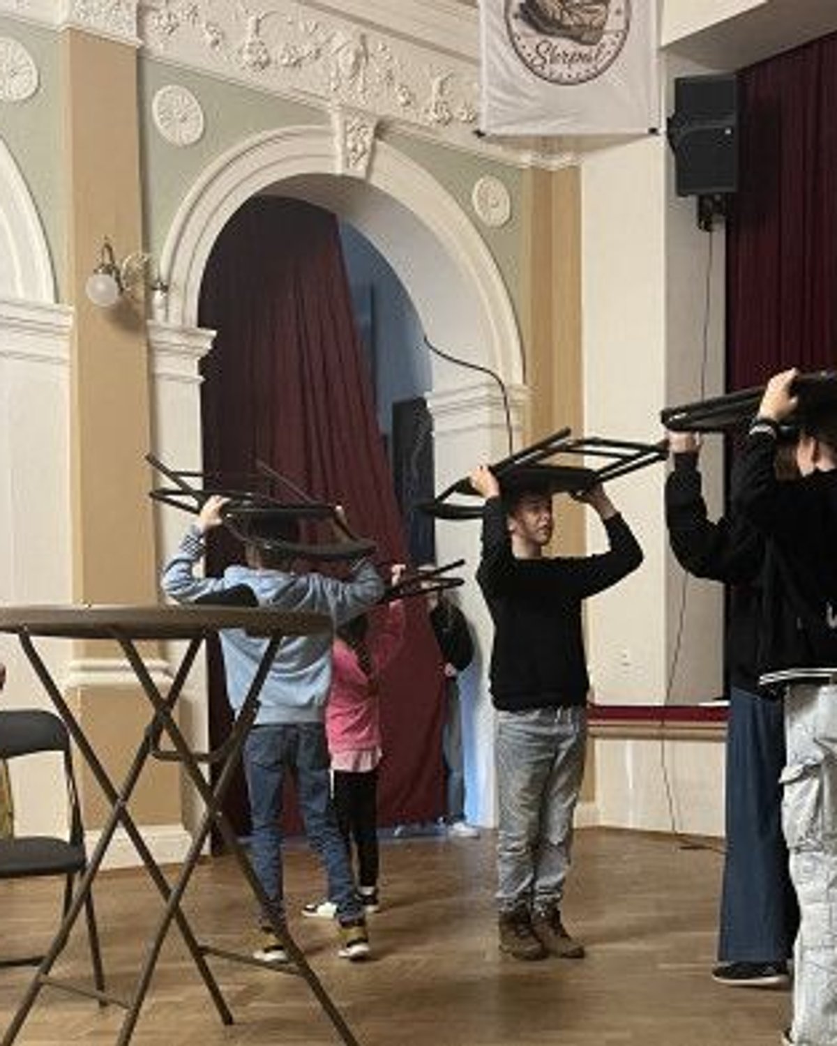 Úvodní obrázek aktuality Divadelní premiéra dramatického kroužku