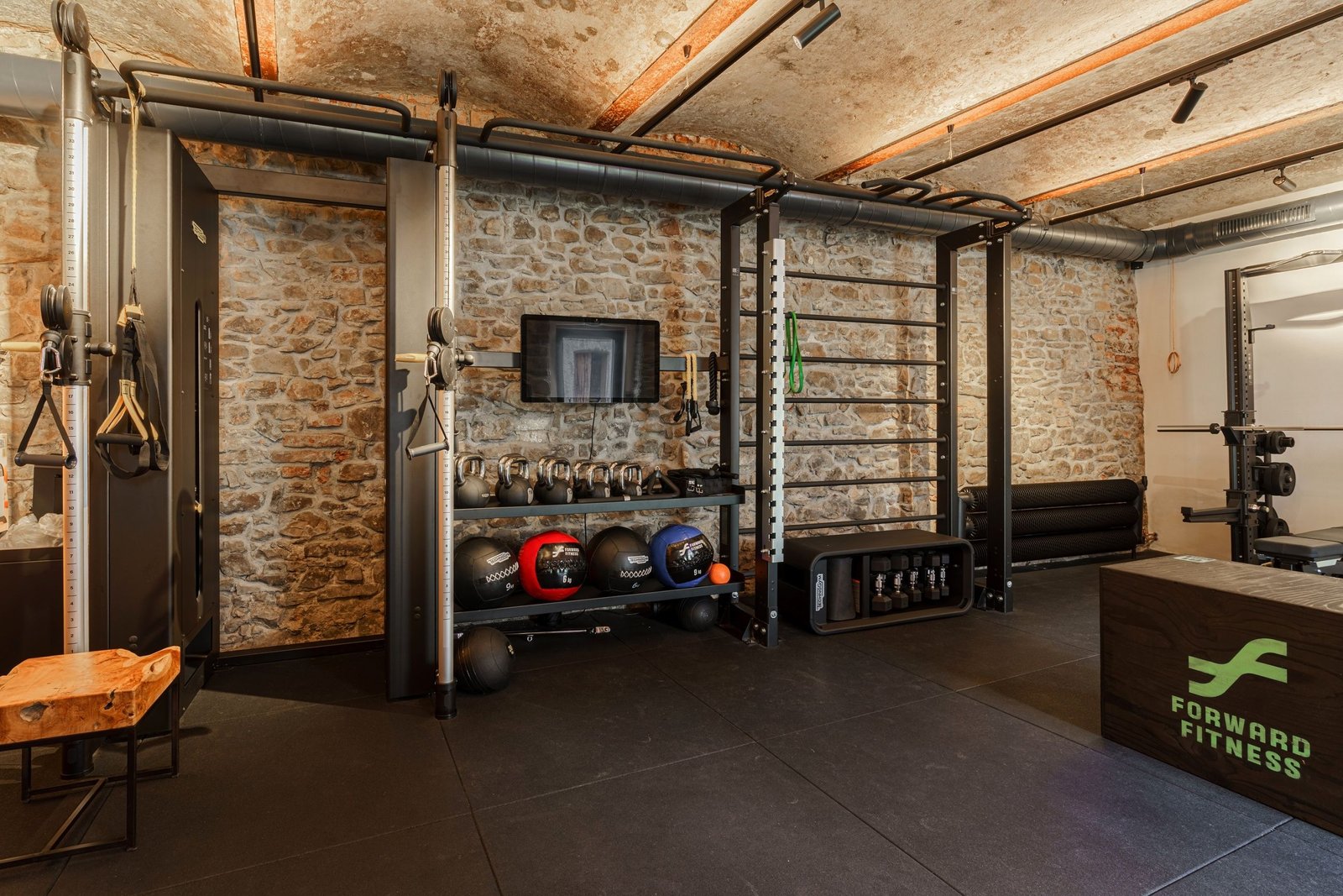 Silová a funkční zóna fitness Corso